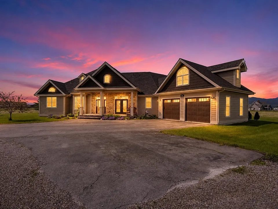 126 Starfire Ct