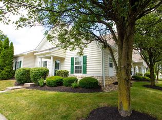 7166 Colonial Affair Dr #5, New Albany, OH
