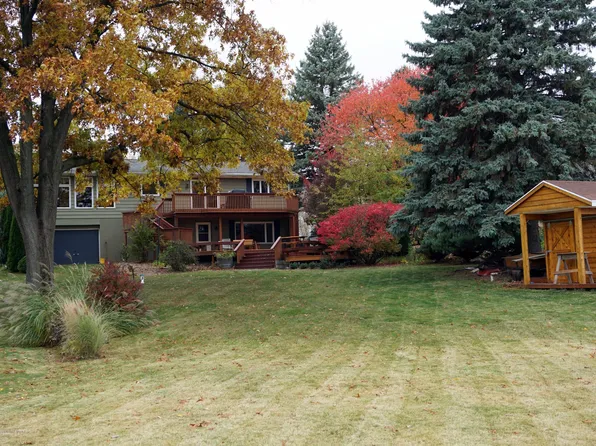 6733 Westgate Dr, Laingsburg, MI 48848