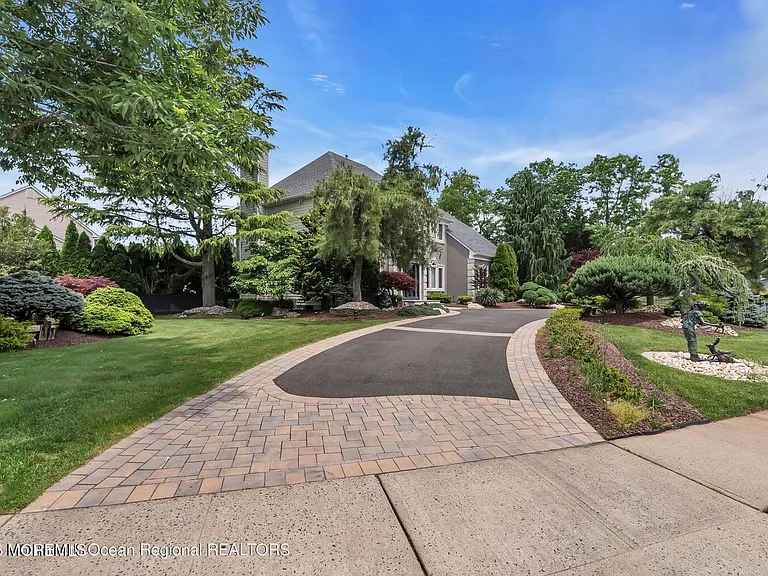 7 Mackenzie Rd — Photo 34