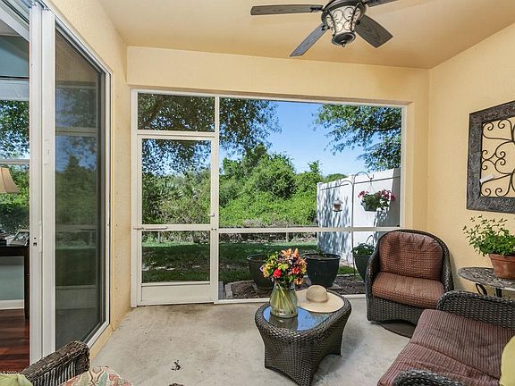 5th image of 3218 Arden Cir