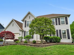 1309 Meadow Ln, North Aurora, IL 60542
