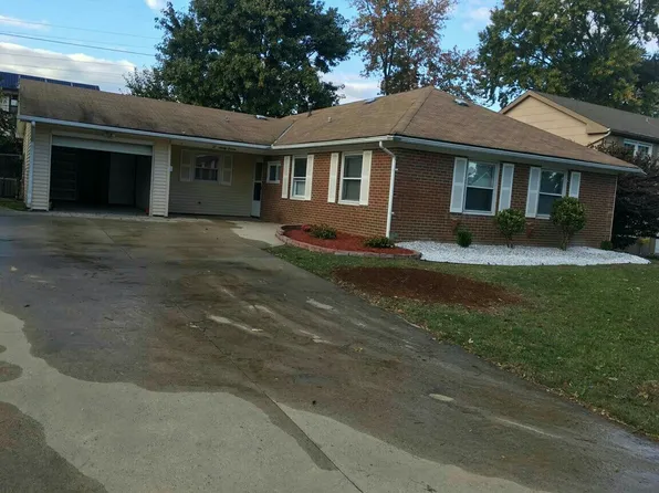 27 Medford Ln, Willingboro, NJ 08046