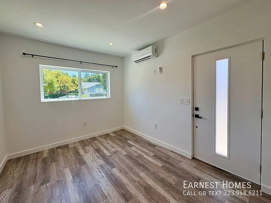 Charming 1-Bedroom ADU in Reseda! — Photo 4