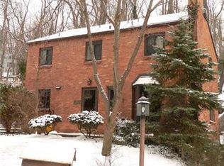 509 Sherwood Rd, Pittsburgh, PA 15221