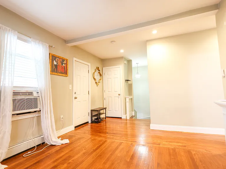 43-45 Belnel Rd #2 — Photo 5