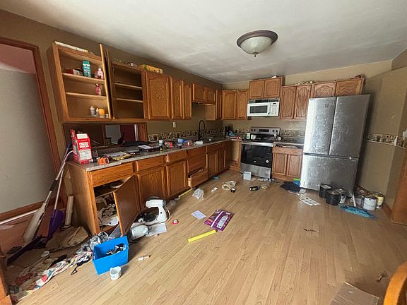 5th image of 62 Everett Road