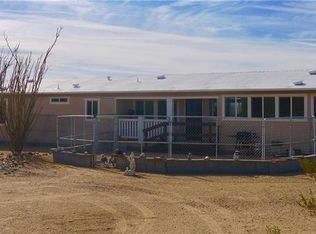 310 W Mandin Dr, Yucca, AZ 86438