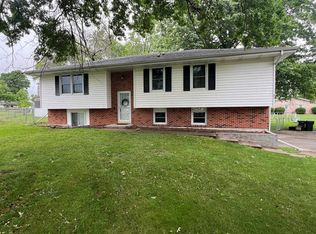 1 Fairlane Dr, Kirksville, MO 63501
