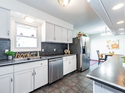 5 Forest Ave, Westfield, MA, 01085