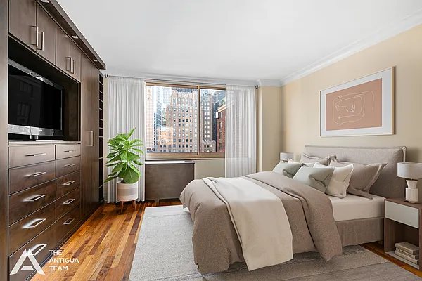 Sold by Compass | media 7