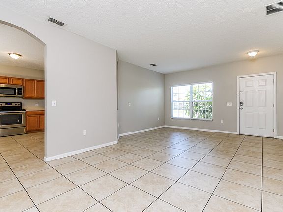 4th image of 1009 Dudley Dr