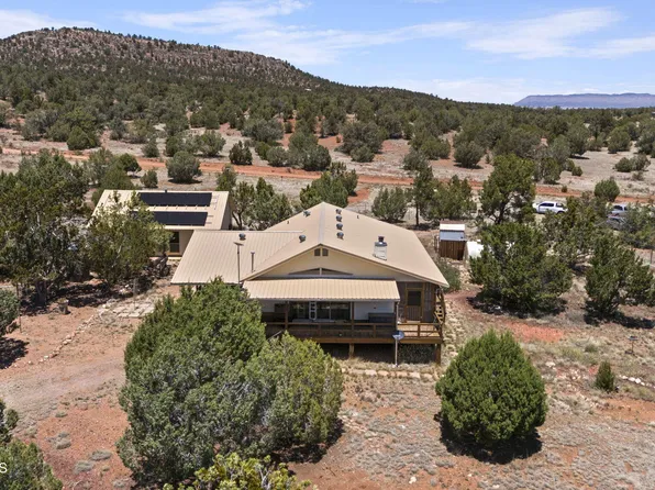 34301 W El Capitan Rd, Seligman, AZ 86337