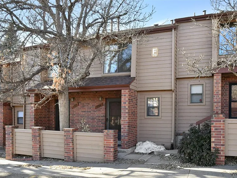 412 Wright St #104 — Photo 31