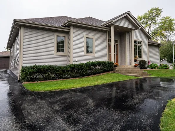 2269 West Mangold AVENUE, Milwaukee, WI 53221