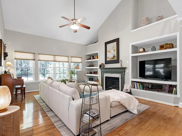 1310 Country Club Dr, Durham, NC 27712