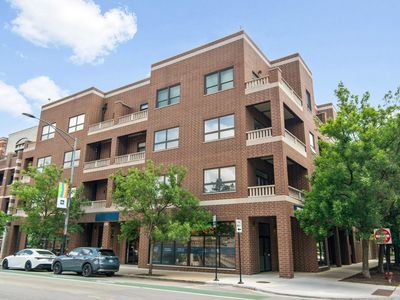 1952 W Cuyler Ave APT 404, Chicago, IL, 60613