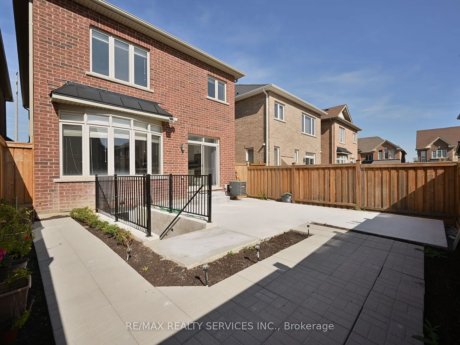 2 bed, $1,600 — Photo 3
