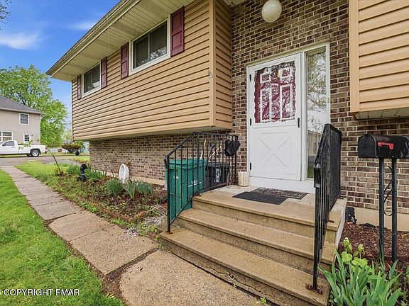3rd image of 192 State St