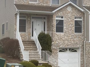 84 Autumn Ridge Rd, Morris Plains, NJ 07950