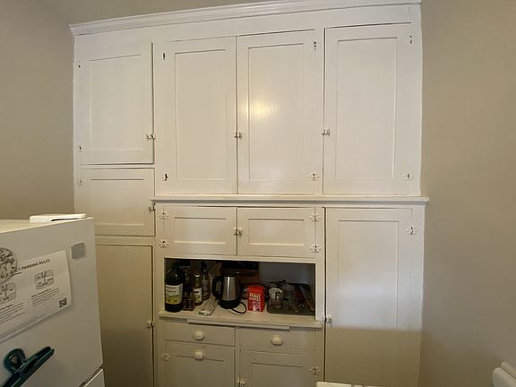 4th image of 2103 Harriet Ave APT 106