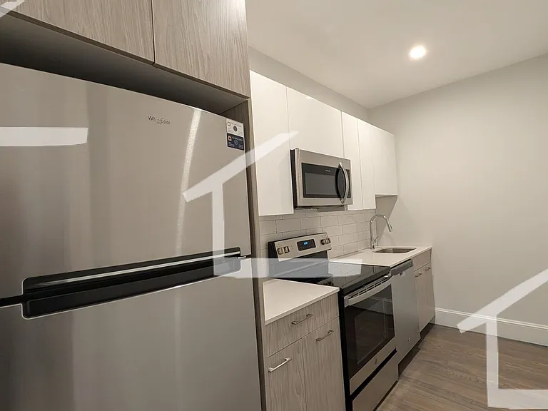 108 Jersey St #18 — Photo 1