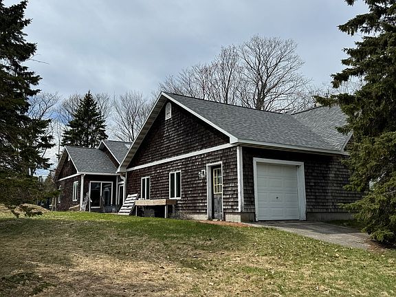 2nd image of 987 Town Line Rd