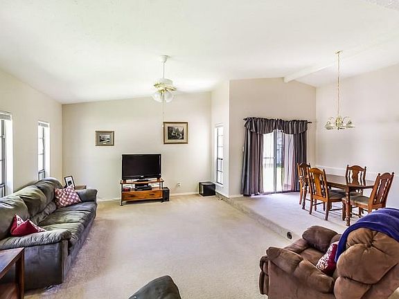 4th image of 2226 Belton Dr