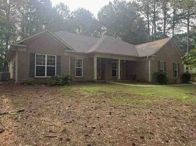 1st image of 350 Mountain Creek Dr