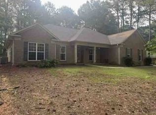 350 Mountain Creek Dr, Hamilton, GA 31811