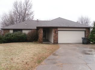 1648 W Lindberg St, Springfield, MO 65807