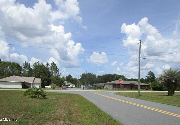 3rd image of 51 Banyan Dr
