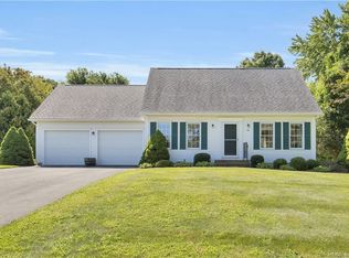 96 Walek Farms Rd, Manchester, CT 06040