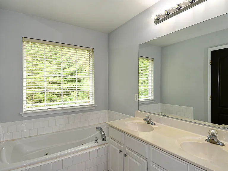 15511 Kennett Square Way — Photo 19