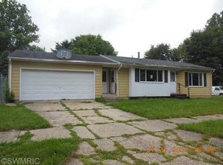 362 Donna Dr, Lowell, MI 49331