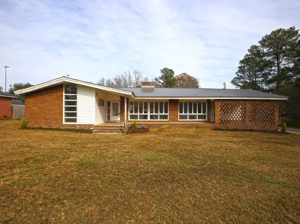 410 Charles St, Lake City, SC 29560