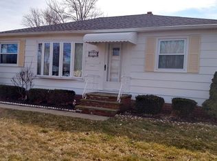 11221 Schwab Dr, Parma, OH