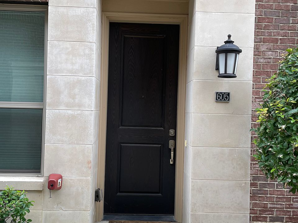 1st image of 101 Decker Dr #605