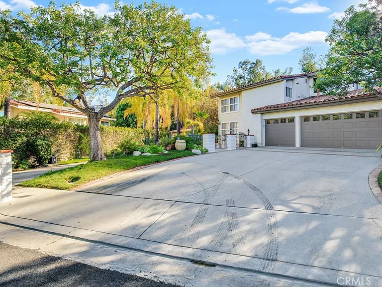 23450 Park Hermosa — Photo 18