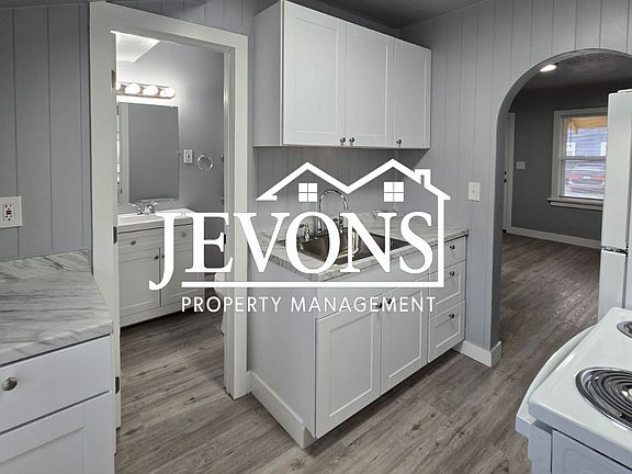 5th image of 303 S 2nd St APT 3