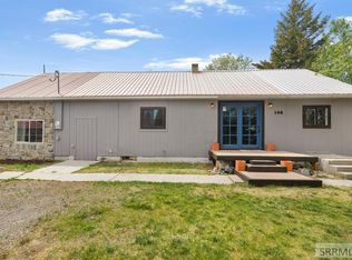 146 E 9th St S, Saint Anthony, ID 83445