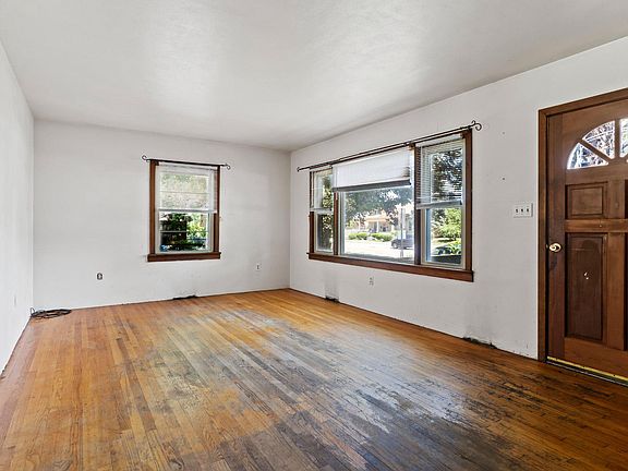 2nd image of 351 Lowther St