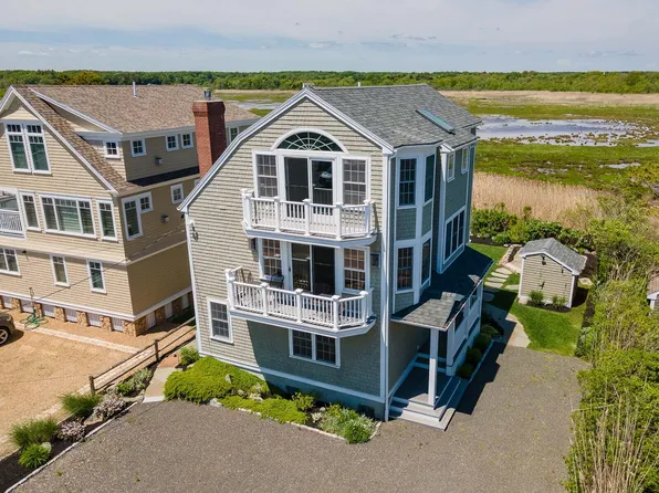 554 Ocean Avenue, Wells, ME 04090