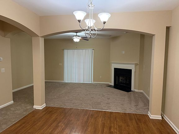 4th image of 2026 Highland Village Dr