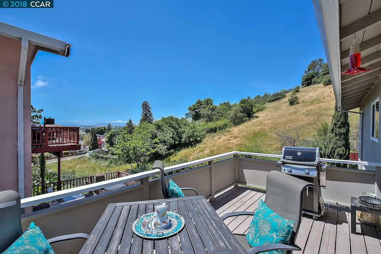 3045 Bantry Ave photo 1