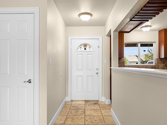 5th image of 3827 Lankershim Way