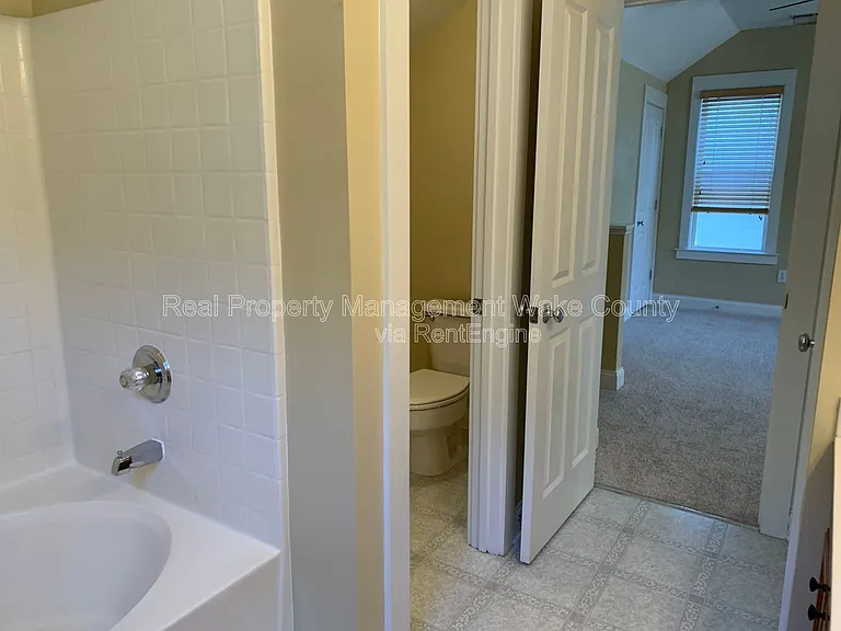 10813 Cokesbury Ln — Photo 16