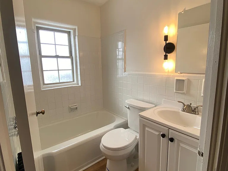 111 Colton Ave #10 — Photo 9