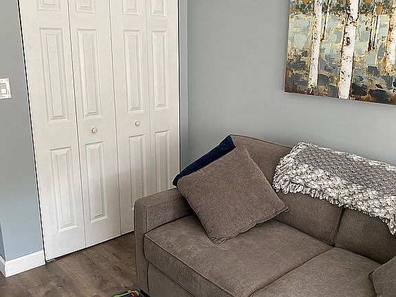3rd image of 95 Essex Dr APT 4C