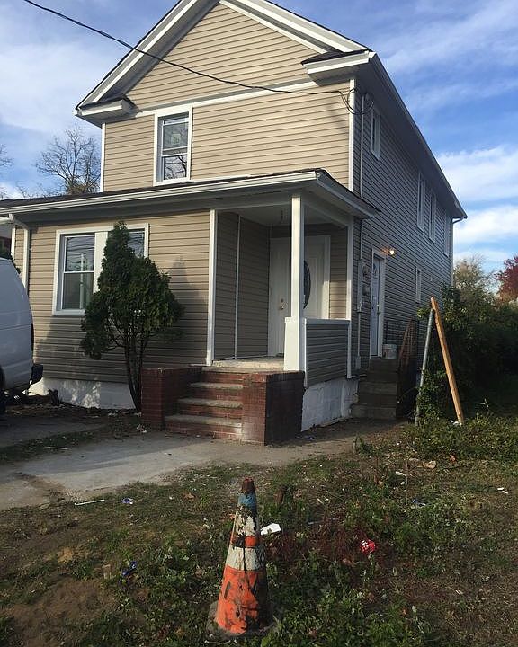 1st image of 219-00 140th Ave